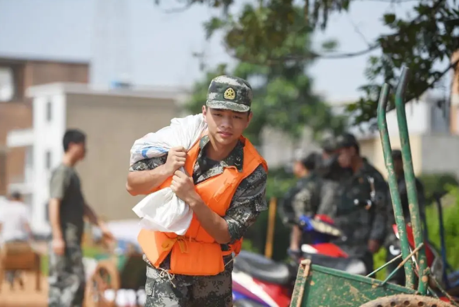 牵挂|亲爱的妈妈这一次别为我牵挂