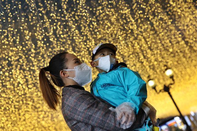 「步行街」武汉标志性步行街楚河汉街恢复营业