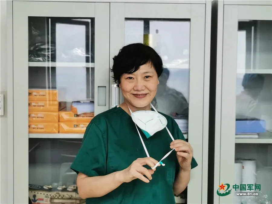 楚立云■一线抗疫群英谱丨楚立云：与患者“有缘”更有爱