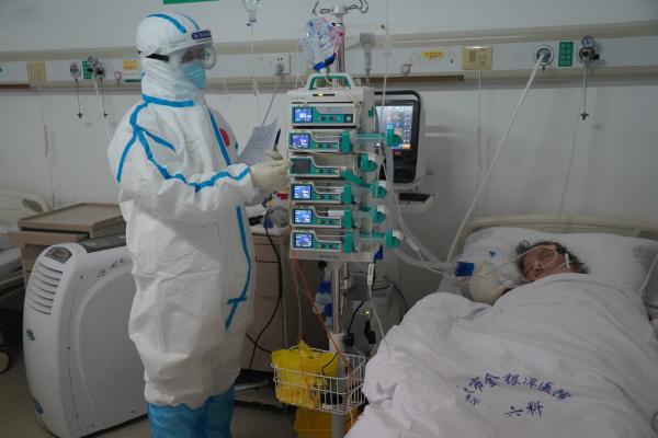 日记■写下67篇日记的查医生出书了，系国内首部援鄂医生抗疫日记