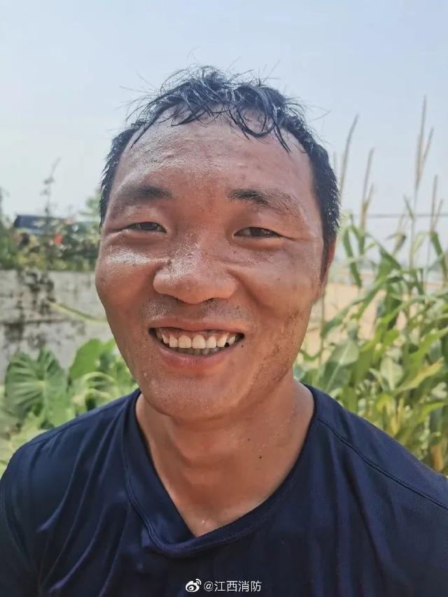 勋章|这样的脸、手、脚……都是你们最帅的样子