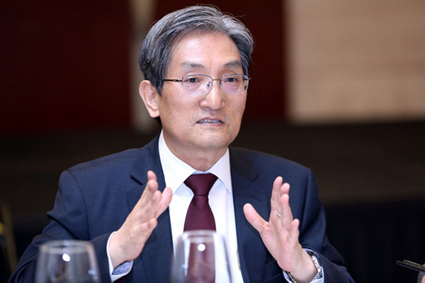 青瓦台|韩国青瓦台秘书室长和5名首秘请辞：为近期施政不力承担责任