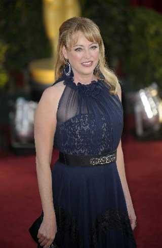 Virginia Madsen arrives during the 82nd Academy Awards, March 7, 2010, in the Hollywood section of Los Angeles.(Xinhua/Qi Heng)