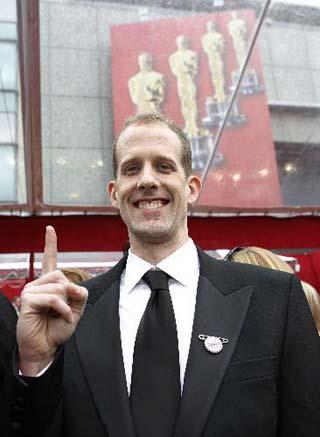 Pete Docter, nominated for best animated feature film for "Up" arrives at the 82nd Academy Awards in Hollywood, March 7, 2010.(Xinhua/Reuters Photo)
