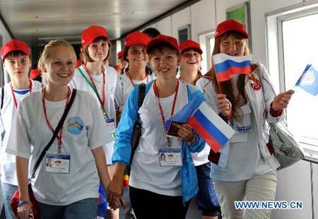 Nearly 500 Russian teenagers arrive in China f