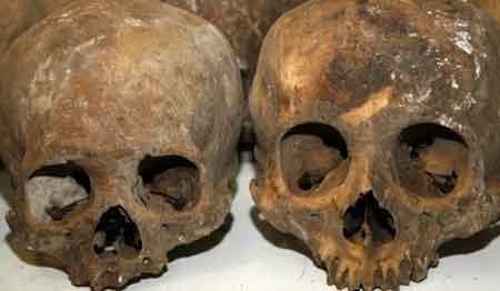 人类学家称，从发现的头盖骨判断，这些人不是因暴力原因死亡。