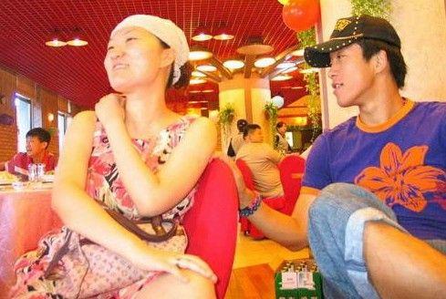 女子冒充<em>高干子女</em>行骗 多名文体明星被骗千余