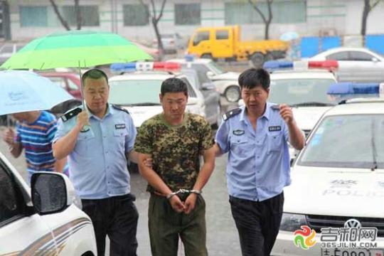 女子与陌生男<em>野战</em> 索嫖资不成被割喉(图)_粤