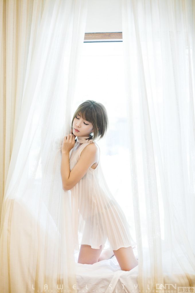 韩国顶级showgirl许允美<em>超水嫩</em>写真赏(下)