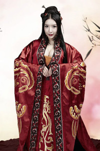 乳神张婉悠华服贵妃造型《枭雄》Cos曝光