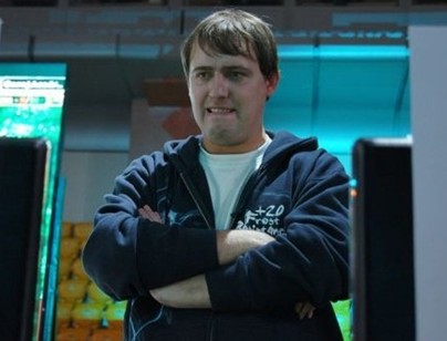 v1lat:dota2玩的烂才做组织者 享受解说_dota2