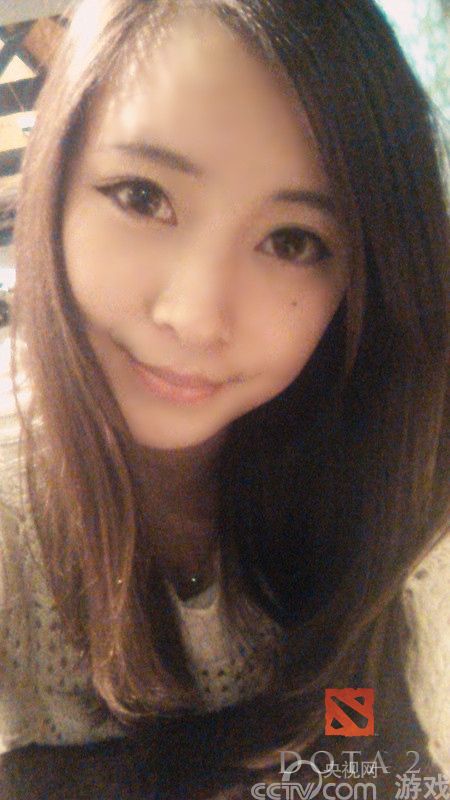 IG大战LGD.INTG联赛Dota2巅峰对决美女助阵