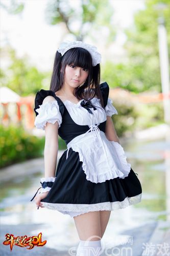 清纯小稚嫩《斗破苍穹OL》<em>美女</em>coser小蚊子_