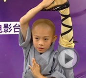 小和尚释小松访谈现场展示少林真功夫