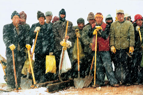 感动中国》2005年度特别奖:青藏铁路的建设者