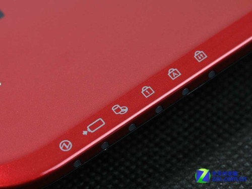 炫钻红惹人爱 11.6吋富士通PH521评测_IT台