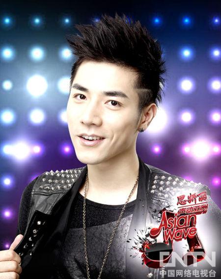 Live小天王<em>邓宁</em>演绎情歌变王子_音乐台_中国网