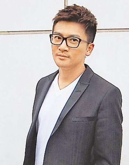  苏有朋 发布同性恋不雅 影片 疑出柜 回应称账号