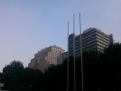 就是要你好看 摩托XT685对比HTC新渴望V_IT