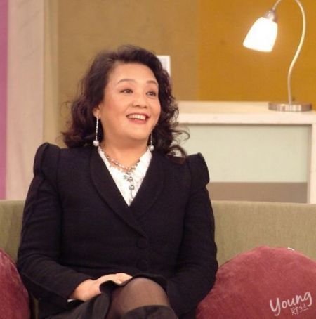 张暖雅17张迅雷下载图片
