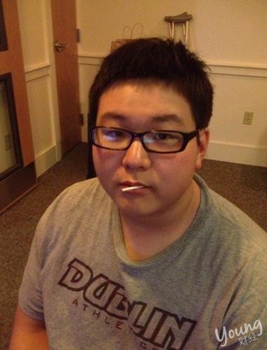 已故央视名嘴罗京可爱儿子及昔日温馨家庭照