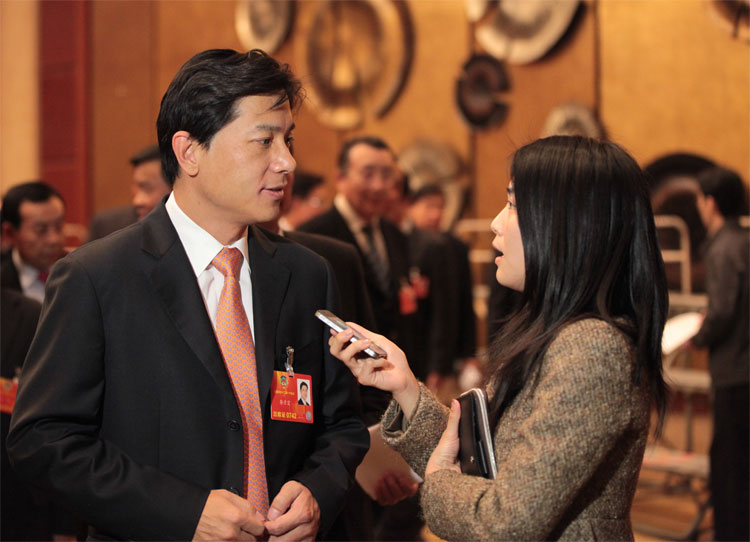 百度公司董事长兼首席执行官李彦宏接受央视网记者采访。