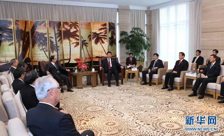 4月7日，中国国家主席习近平在海南省博鳌会见博鳌亚洲论坛第四届理事会成员。