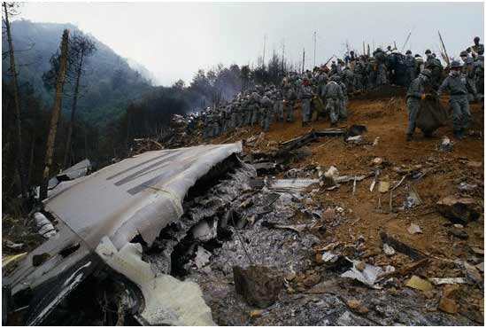 2013年7月6日，韩亚航空公司一架波音777客机在美国旧金山国际机场着陆时失事，造成2名浙江女中学生死亡，182人受伤。