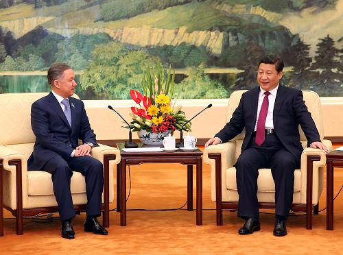 10月15日，国家主席习近平在北京人民大会堂会见哈萨克斯坦议会下院议长尼格马图林。记者 庞兴雷 摄