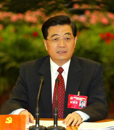 中国共产党第十六届中央委员会第三次全体会议，于2003年10月11日至14日在北京举行。全会由中央政治局主持。中央委员会总书记胡锦涛作重要讲话。 新华社记者 兰红光摄