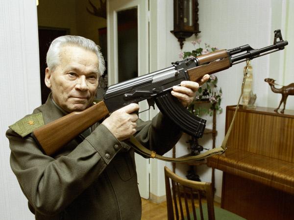 “AK-47之父”卡拉什尼科夫23日因病在俄罗斯去世