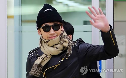 Rain大赞女友金泰熙讲义气 艰难时不离不弃_综