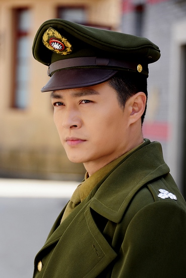 孤胆英雄》再播郑国霖民国硬汉逆袭出彩_综艺