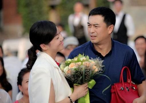 《一仆二主》昨结局 闫妮:初拿剧本曾经想不通