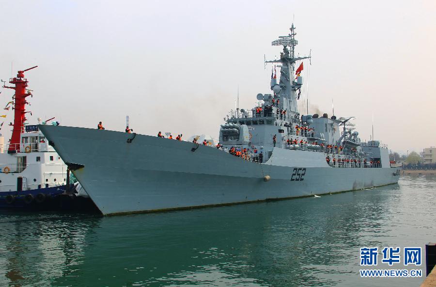 Barcos extranjeros llegan a Qingdao para llevar a cabo maniobras conjuntas