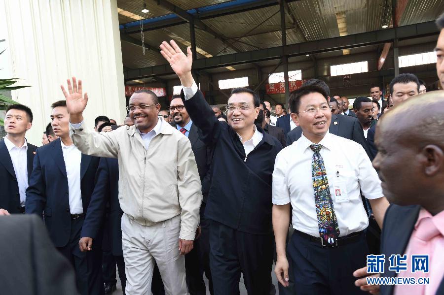 Premieres de China y Etiopía asisten a  ceremonia de finalización de obras de carretera