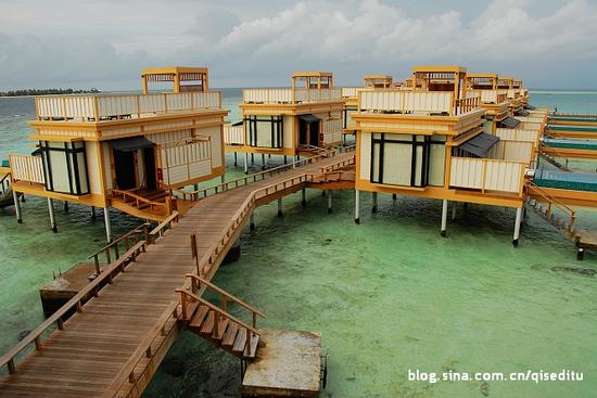 马尔代夫:碧海蓝天梦幻水上屋_时尚台_央视网