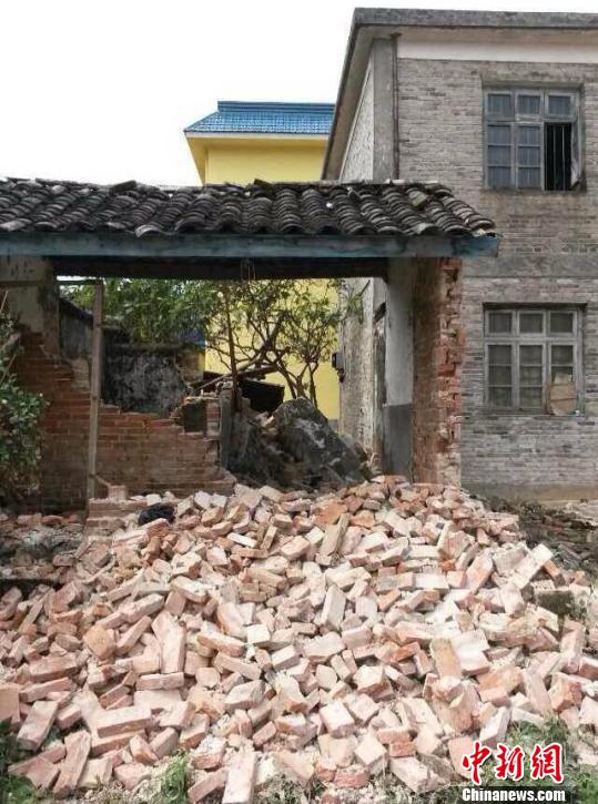 云南盈江地震近4万人受灾当地紧急转移安置8465人