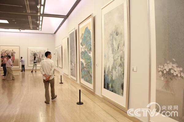 “精致立场·全国第二届现代工笔画大展”展览现场。韩丹 摄