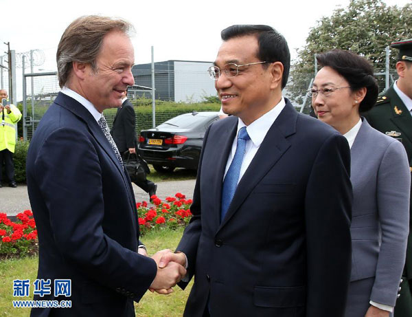 Primer ministro chino se encuentra en Reino Unido en visita oficial