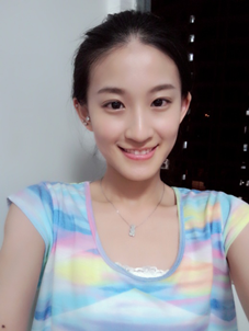 瞬间变女神 解读美图手机2的美颜秘诀_电子商