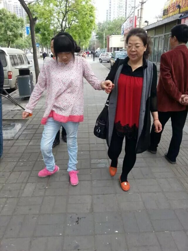 弃拐自立的<em>女孩</em>_电子商务资讯平台_央视网(cc