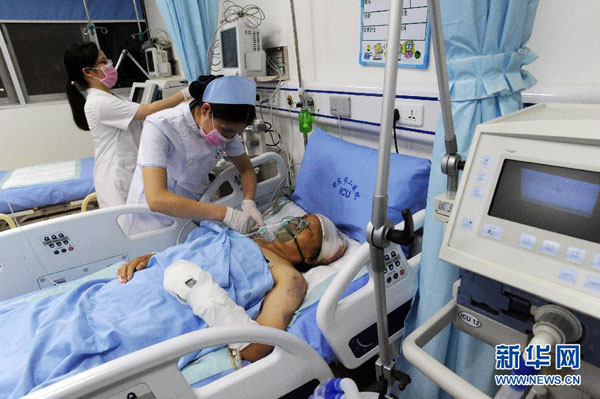 Un total de 32 heridos graves transferidos a Yibin, Sichuan