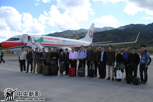 第二届亚洲微电影节工作小组11月2日抵达云南临沧机场