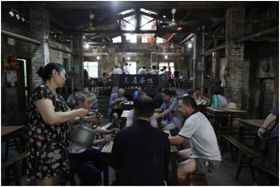 点击图片进入第一页