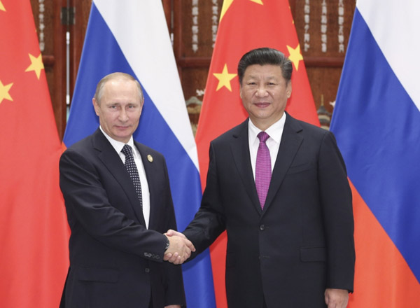 9月4日，国家主席习近平在杭州会见在华出席二十国集团领导人杭州峰会的俄罗斯总统普京。