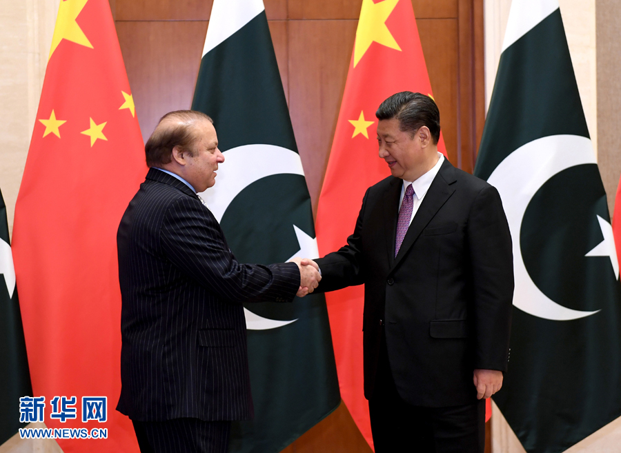 5月13日，国家主席习近平在北京钓鱼台国宾馆会见来华出席“一带一路”国际合作高峰论坛的巴基斯坦总理谢里夫。