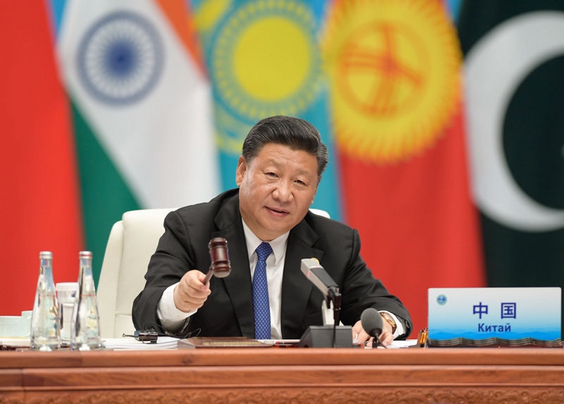 6月10日，上海合作组织成员国元首理事会第十八次会议在青岛国际会议中心举行。国家主席习近平主持会议并发表重要讲话。