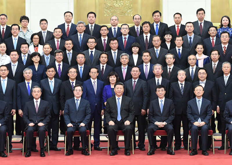 7月17日，党和国家领导人习近平、王沪宁等在北京人民大会堂会见回国参加2019年度驻外使节工作会议的全体使节。