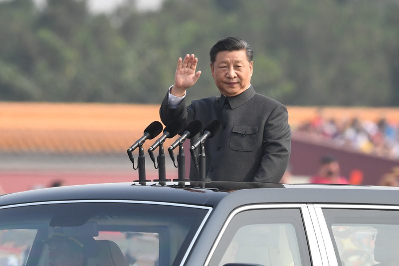 10月1日，庆祝中华人民共和国成立70周年大会在北京天安门广场隆重举行。这是中共中央总书记、国家主席、中央军委主席习近平检阅受阅部队。